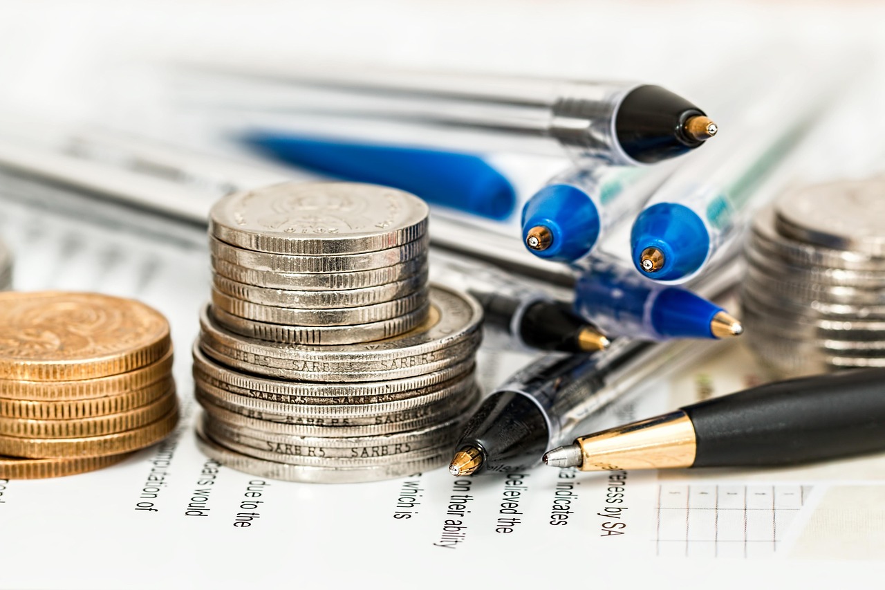 Coins, currency, investment — "Capitalize on the Opportunities in the Dynamic Forex Market"