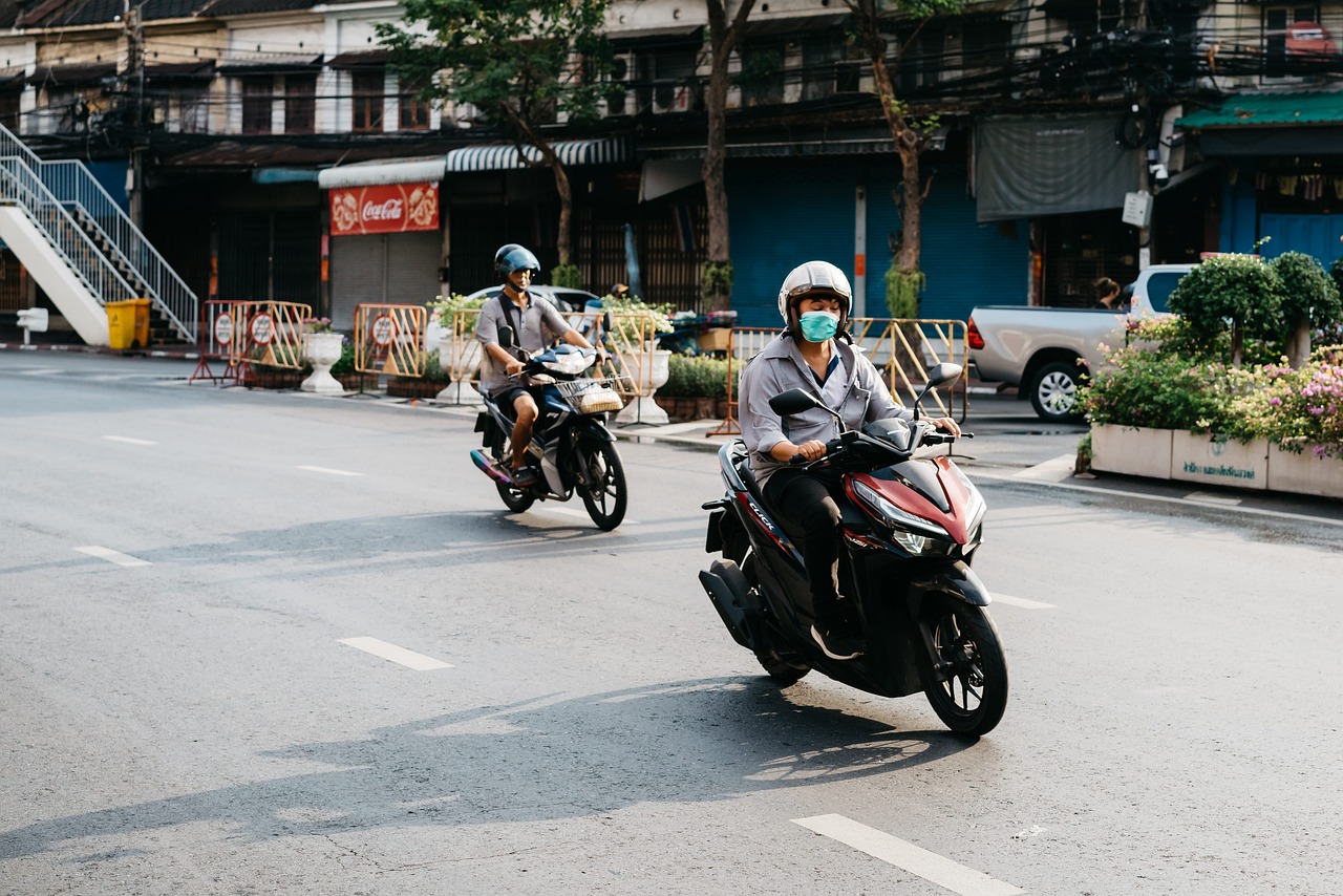 Traffic, road, thailand — How to Choose Between the Annapurna Circuit and the Everest Base Camp