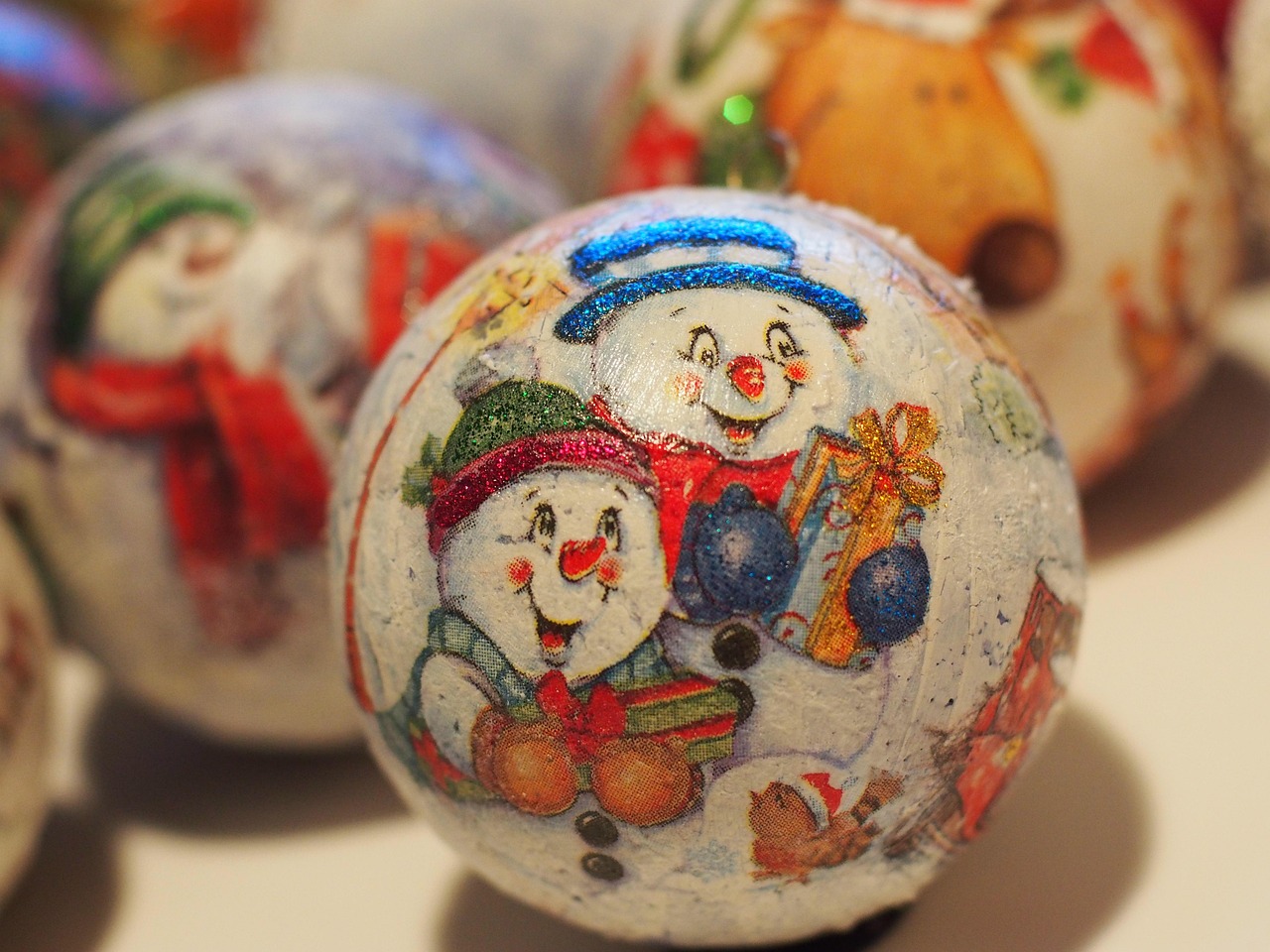 Christmas, balls, holidays — Mastering Raydium: A Comprehensive Guide for Traders