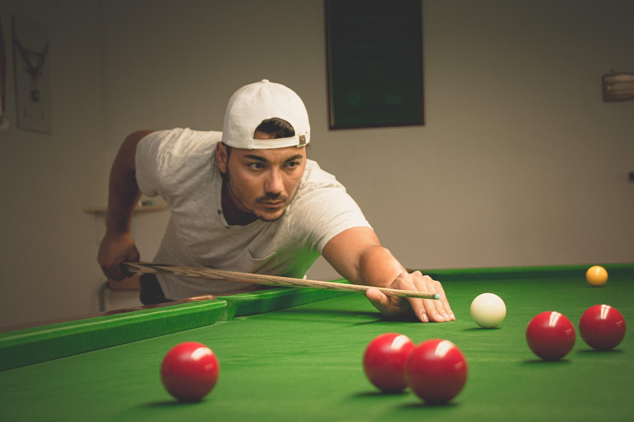Snooker, balls, billiards — "Winning at Baccarat: Essential Formulas for Every Situation"